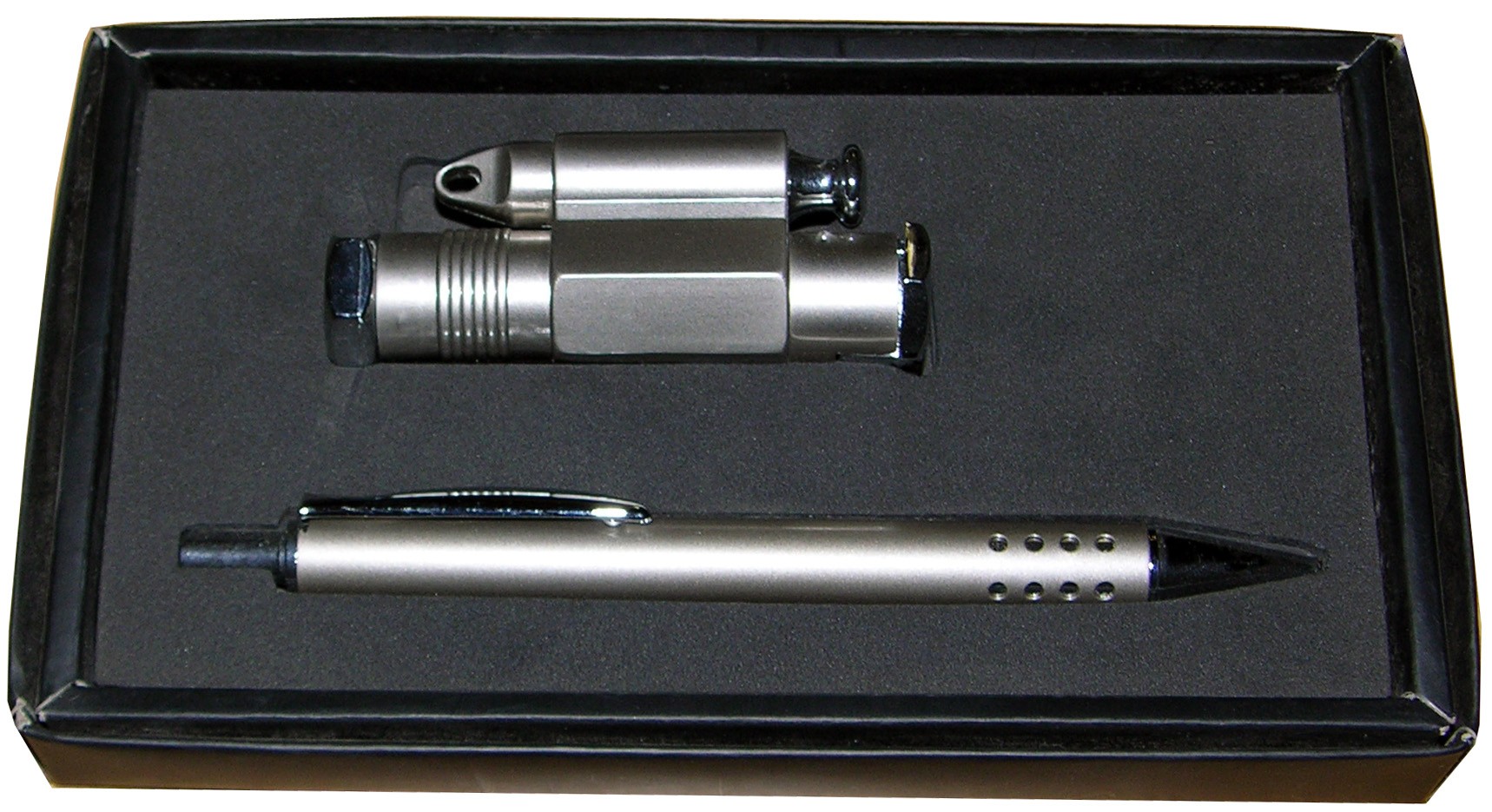 Silver Pen Amp Lighter
